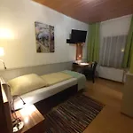 Smart-inn מלון 3*