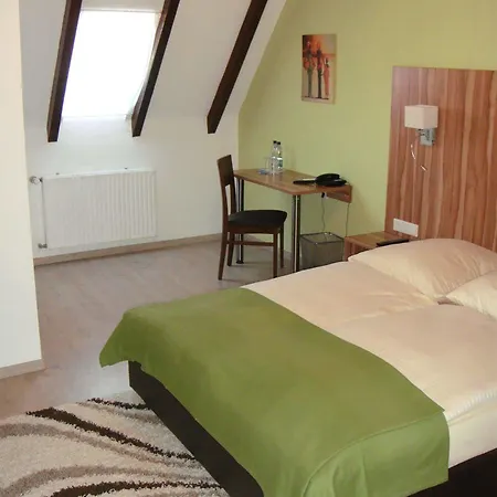 Smart-inn Hotel 2*