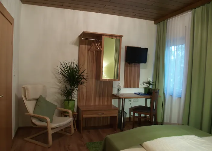 מלון Smart-inn 3*